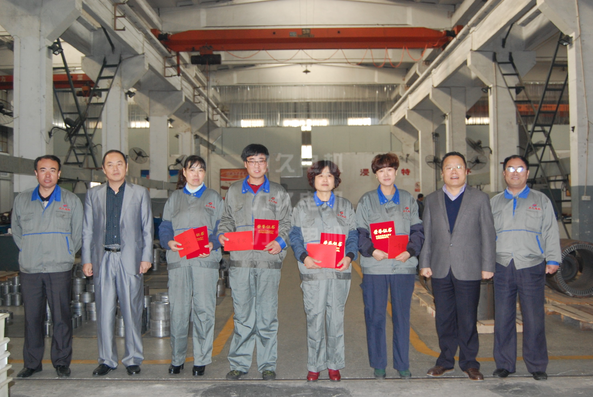 力久電機(jī)繞嵌車間獲獎人員合影