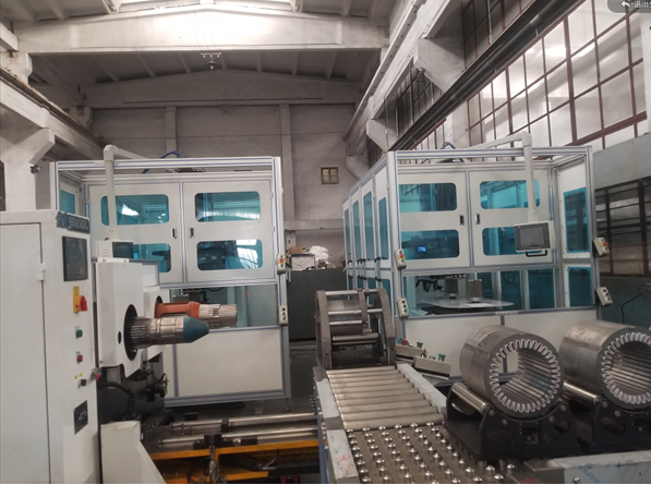 力久電機自動繞線、嵌線機